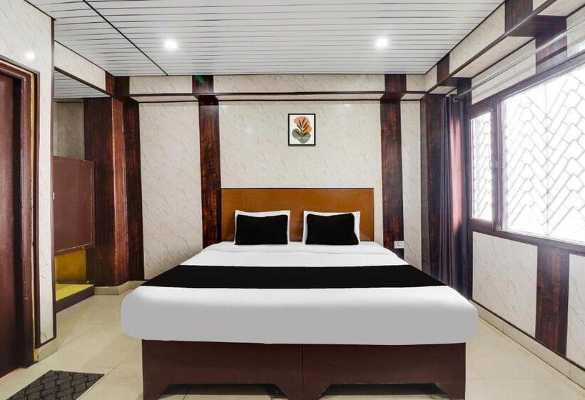 三人经典房间, Oyo Sri Narayan