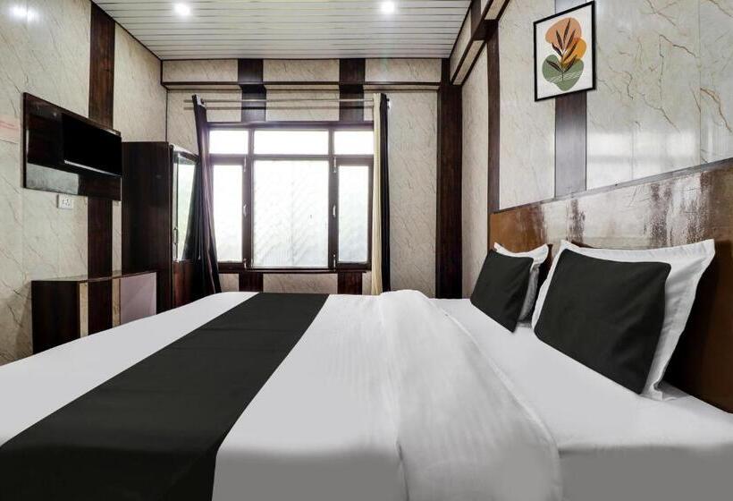 三人经典房间, Oyo Sri Narayan