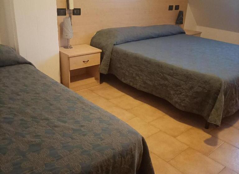 スタンダードトリプルルーム, Passo Del Lupo