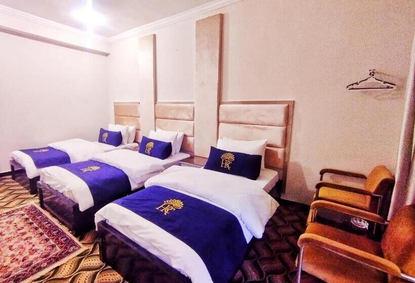 اتاق لوکس سه تخته, Relax Cottage Swat By Khan Familia
