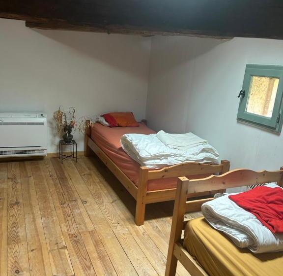 Семейный Номер, La Fontaine