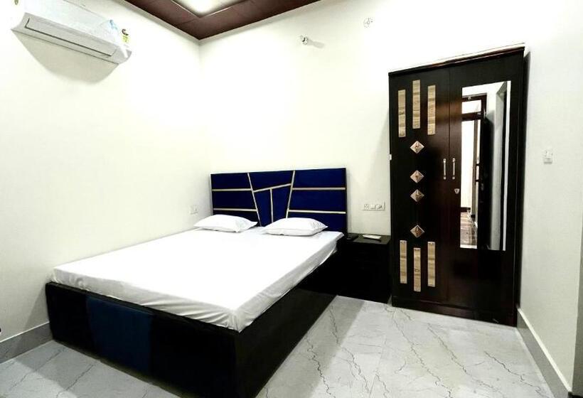 キングサイズベッドのスタンダードルーム, Rk Guest House Paying