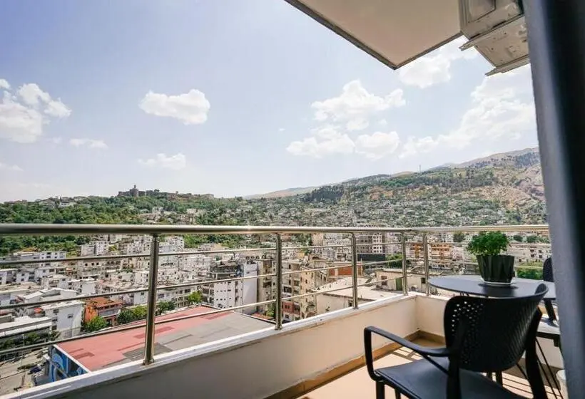 اتاق استاندارد سه نفره, View City Apartments