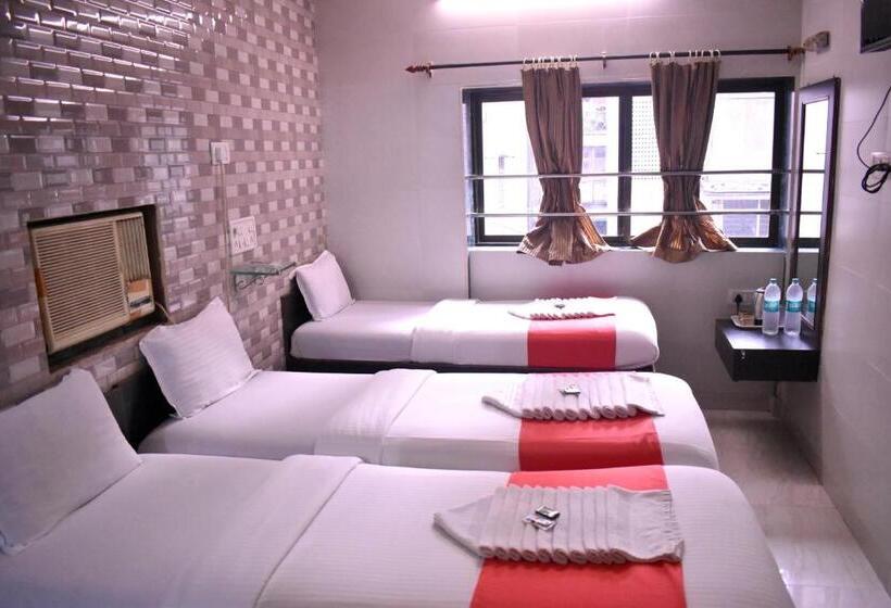 חדר דלוקס לשלושה, Smooth Checkin By Hotel Kamal