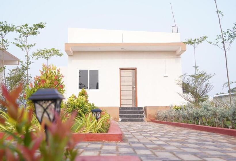 جناح, Dream Land Resort