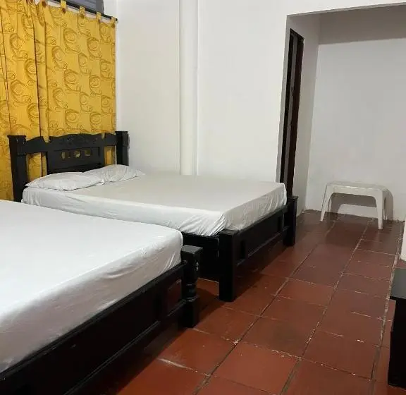 スタンダード4人部屋, Juva Hostel Coveñas