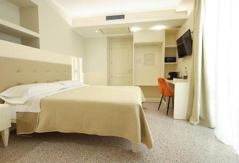 デラックストリプルルーム, Nazzarì B&b Tropea