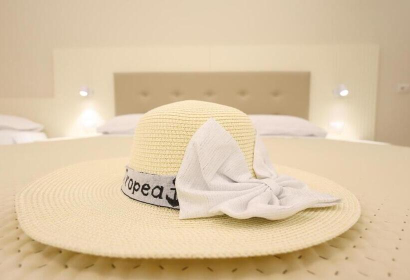 带阳台的豪华间, Nazzarì B&b Tropea