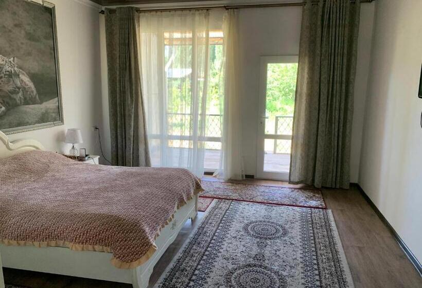 اتاق استاندارد با بالکن, Nomad  Guest House
