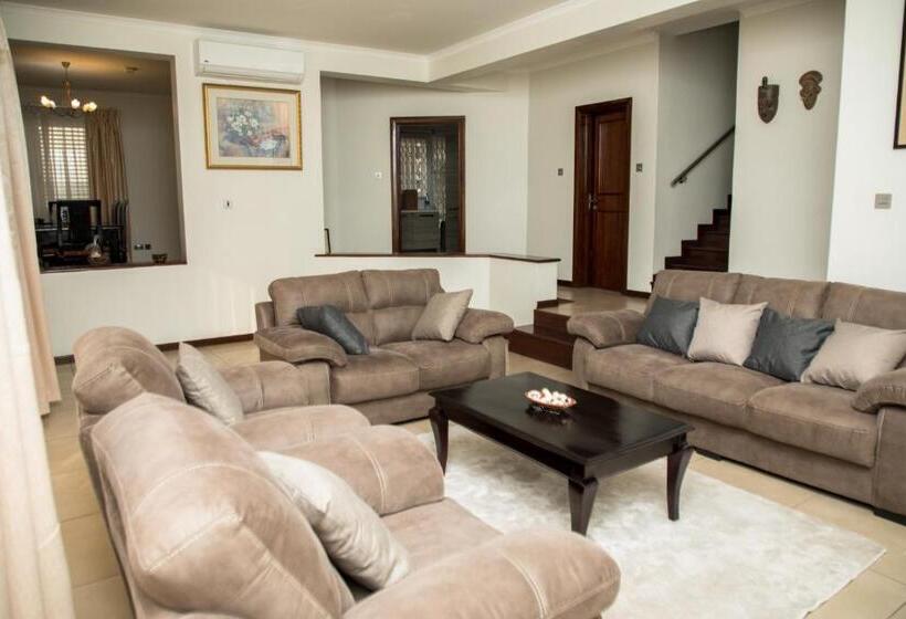 اتاق لوکس با تخت بزرگ, Urban Private Rooms
