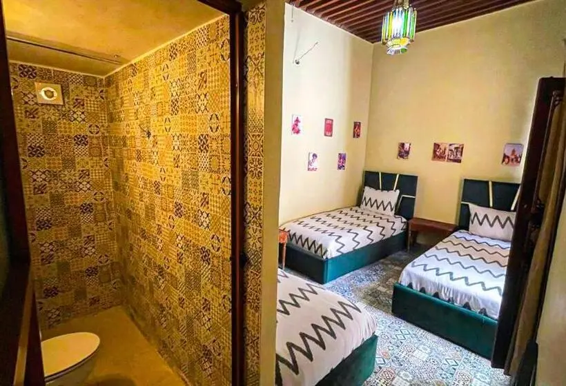 اتاق استاندارد سه نفره, Riad Dar Fatihi Fes