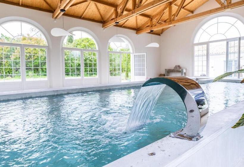 דירת 2 חדרים עם טרסה, Secret D Uzès   Place Aux Herbes