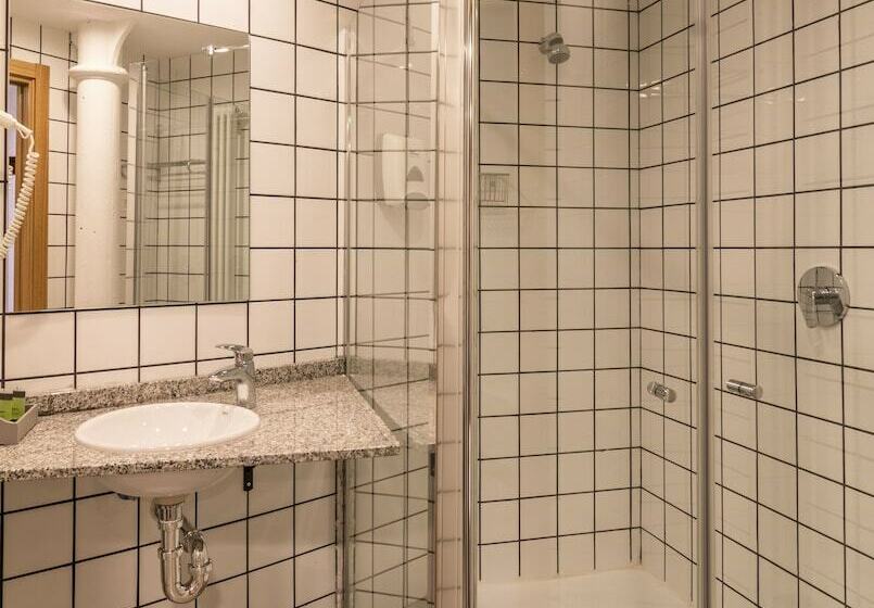 Quarto Estandar, Bcool Bilbao  Hostel