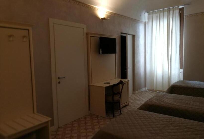 اتاق سوپریور سه تخته, Il Bersó Di Porta Catena