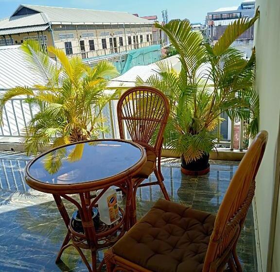 バルコニー付きデラックスルーム, Kol House