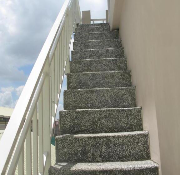 スタンダードシングルルーム, Kol House