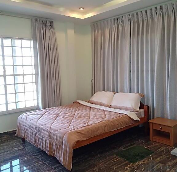 スタンダードシングルルーム, Kol House