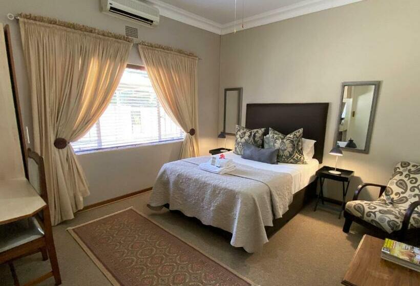 Deluxe Room, The Platinum Guesthouse