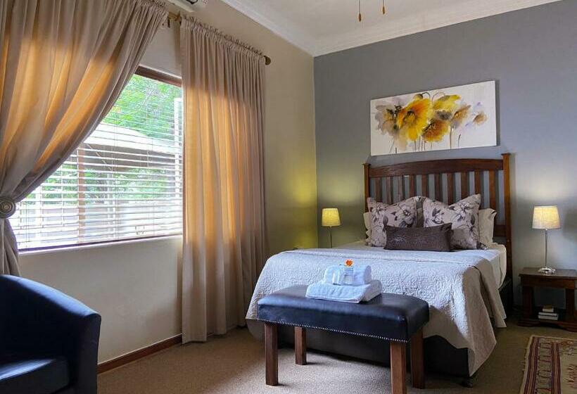 Deluxe Room, The Platinum Guesthouse