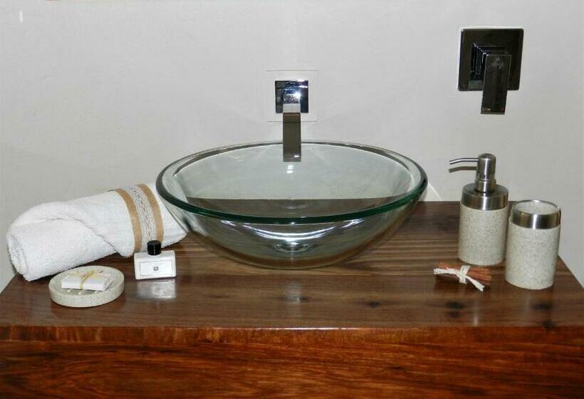 Deluxe Family Room, The Platinum Guesthouse