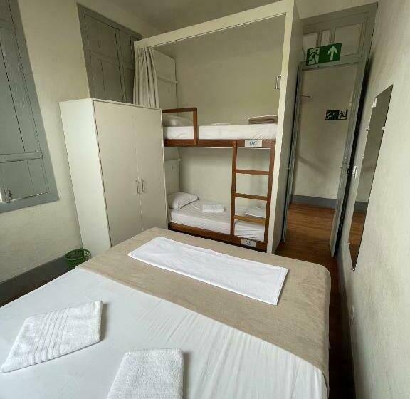 Quarto quádruplo Económico Casa de banho partilhada, Casarão Hostel
