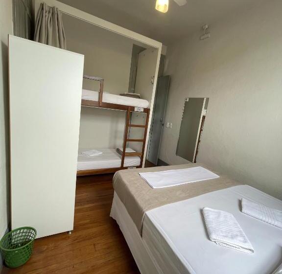 Quarto quádruplo Económico Casa de banho partilhada, Casarão Hostel