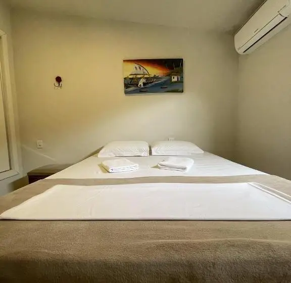 سوییت, Casarão Hostel