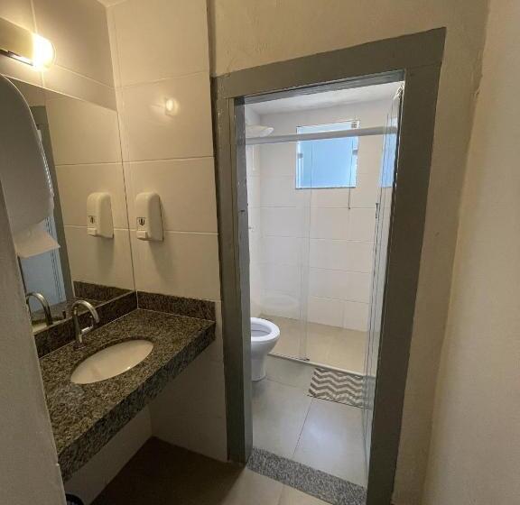 Quarto Triplo Economy, Casarão Hostel