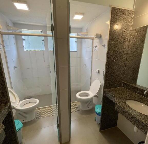 Quarto Triplo Economy, Casarão Hostel