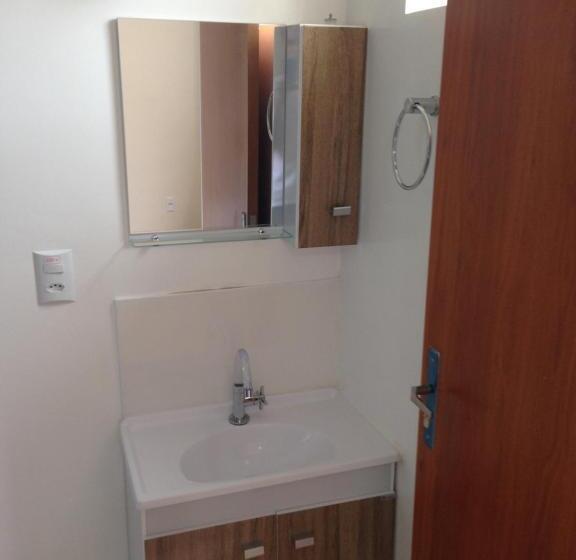 חדר סטנדרט לשלושה, Hostel Araucaria