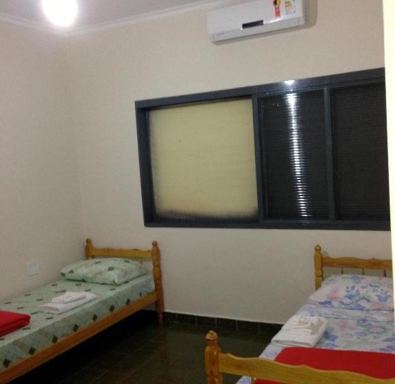 חדר אקונומי, Hostel Araucaria