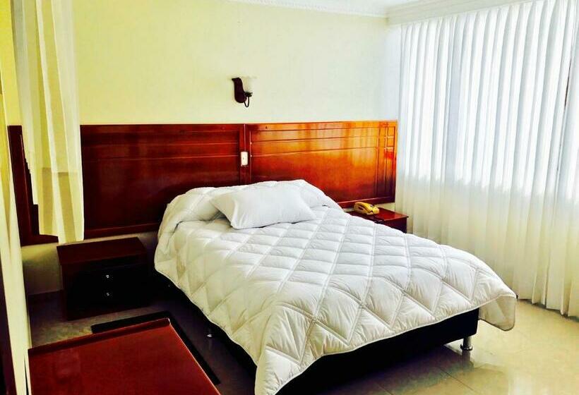 Номер Deluxe, Azuay