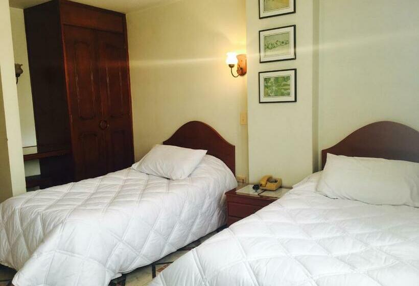 Номер Deluxe, Azuay