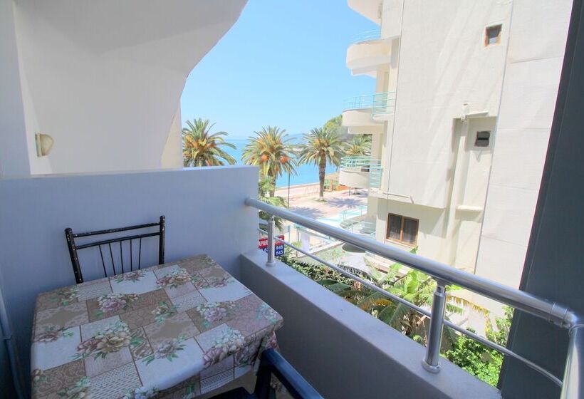 اتاق استاندارد با بالکن, Andy Apartments