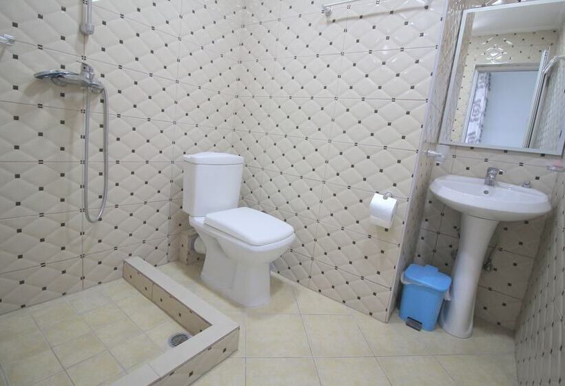 اتاق استاندارد با بالکن, Andy Apartments