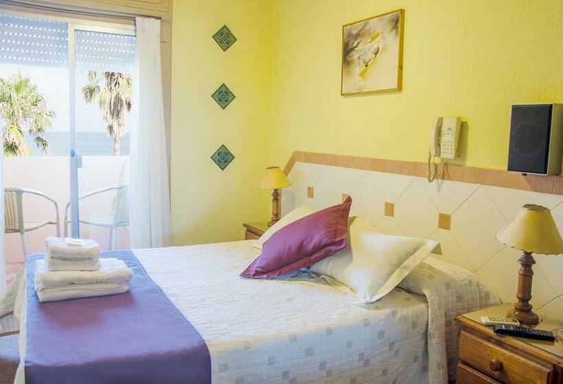 수피리어 룸, Colón