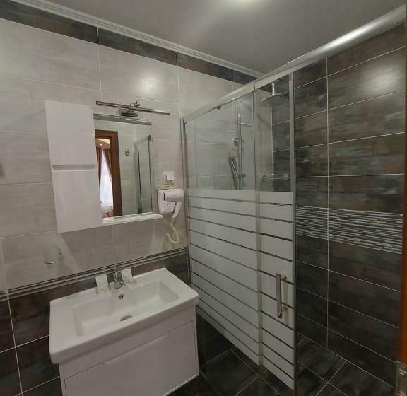 غرفة قياسية, Elegant Complex