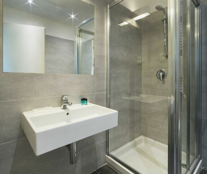 חדר דלוקס עם מרפסת, Giallo