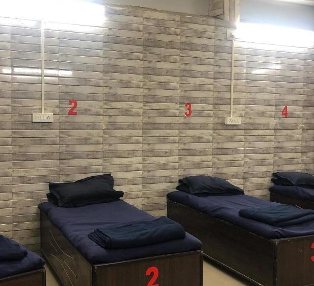 Quarto Estandar Banheiro Compartilhado, Charyana Solo Backpackers
