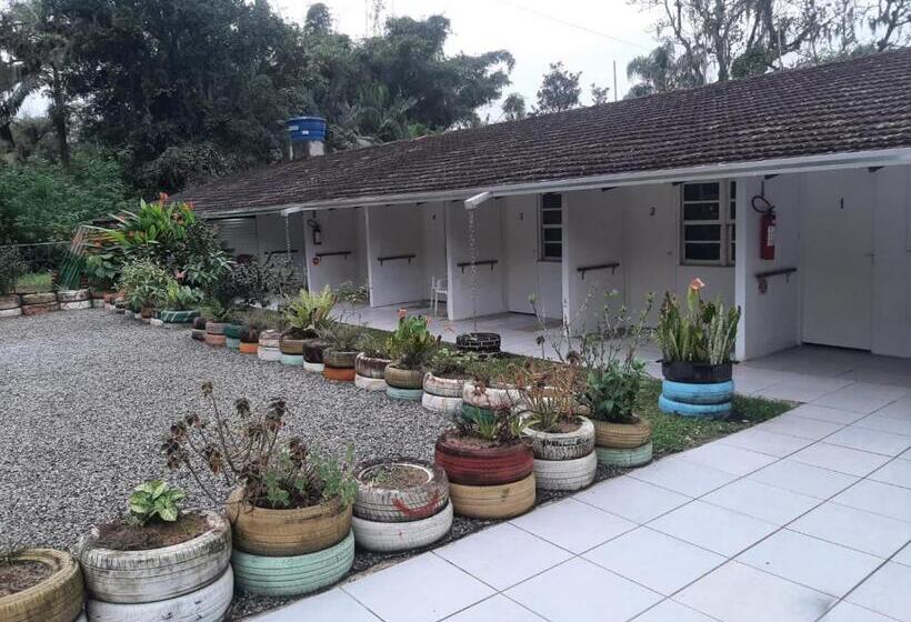 غرفة قياسية رباعية مزودة بشُرفة, Vivendas Do Trabalhador