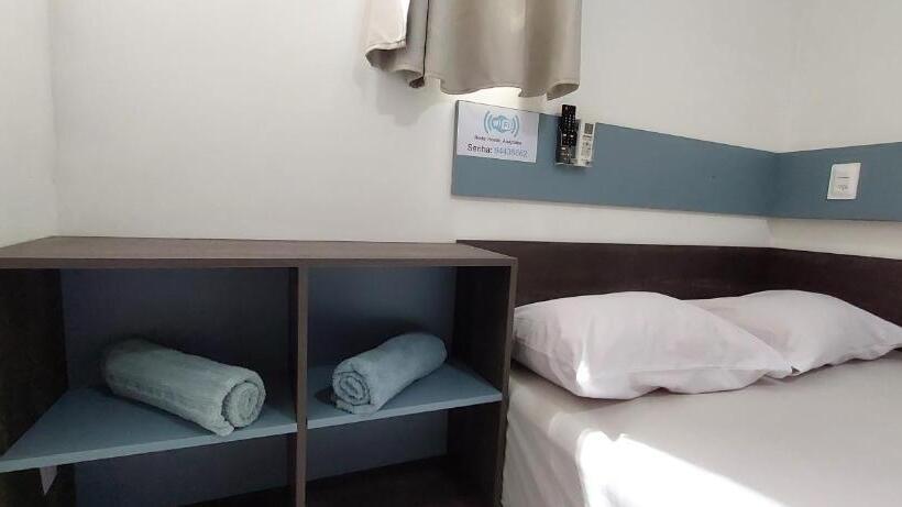 带共用浴室的标准房间, Hostel Araçoiaba