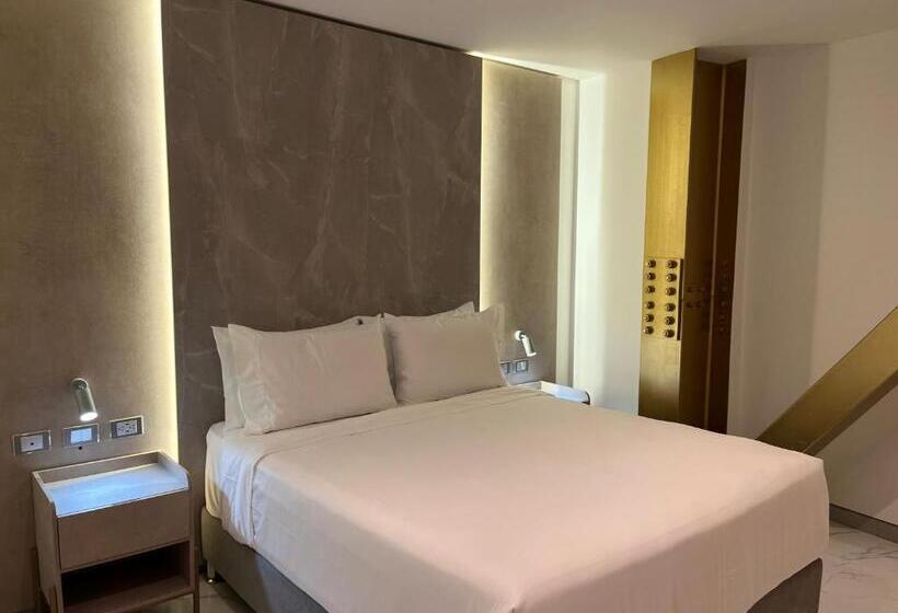 스탠다드 룸, Delamar