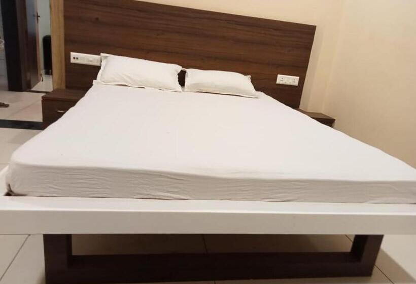 חדר סטנדרט יחיד, Krishna Garden