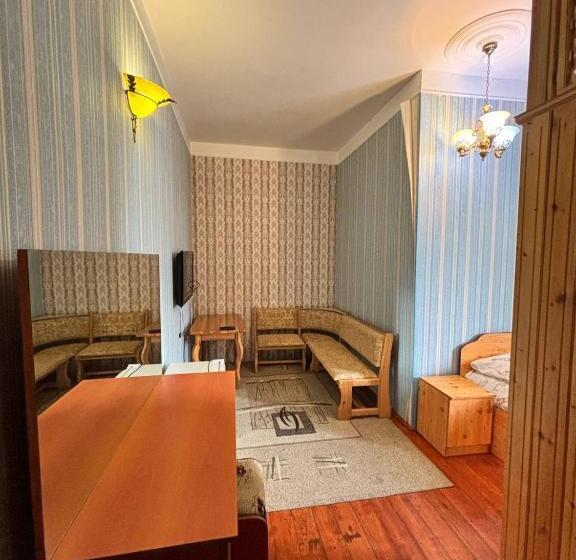 آپارتمان 1 خوابه, Stop