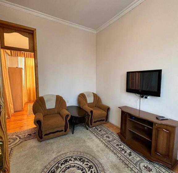 اتاق خانوادگی, Stop