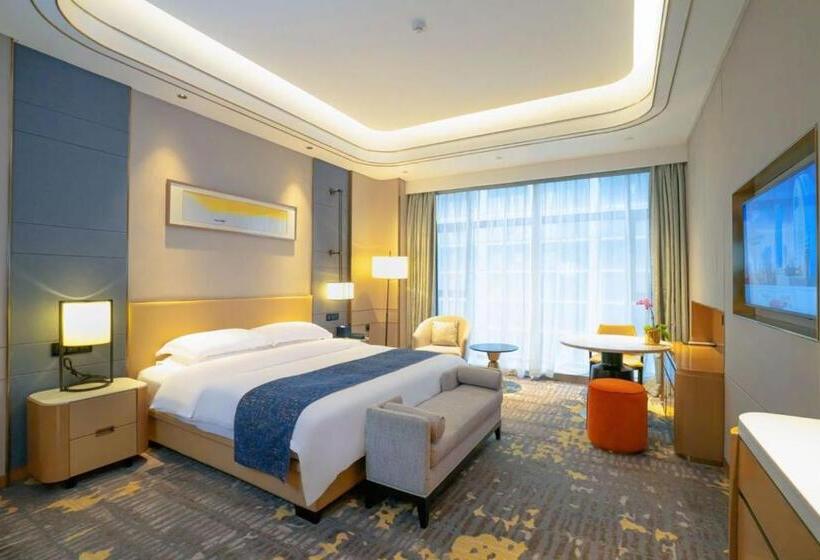 اتاق لوکس با تخت بزرگ, Ytl Ouyue International