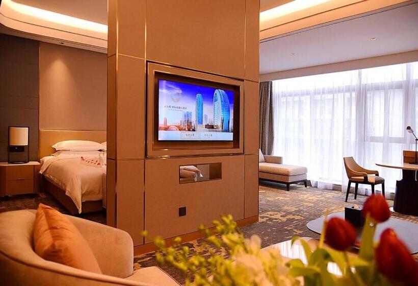 带大床的复式套间, Ytl Ouyue International