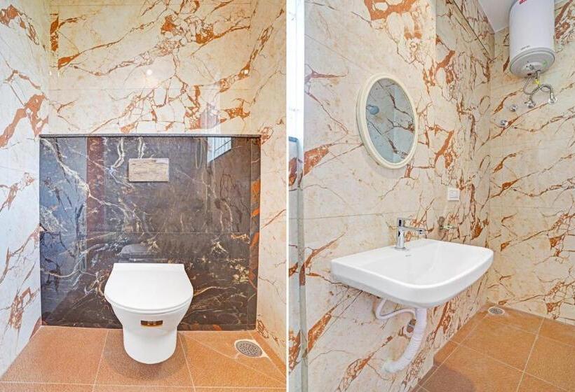 غرفة كلاسيكية ثلاثية, O Sky Inn