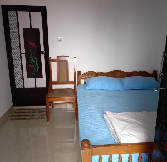 스탠다드 룸 호수 전망, Kayaltheeram Resort & Homestay