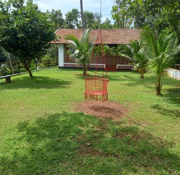 스탠다드 발코니 룸, Kayaltheeram Resort & Homestay